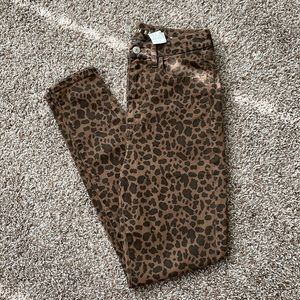 NWT American Eagle Leopard Jeans